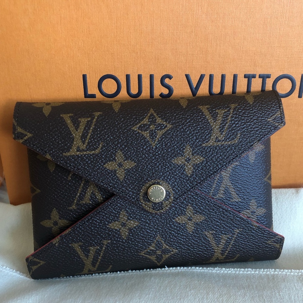 Louis Vuitton Medium Kirigami Pochette